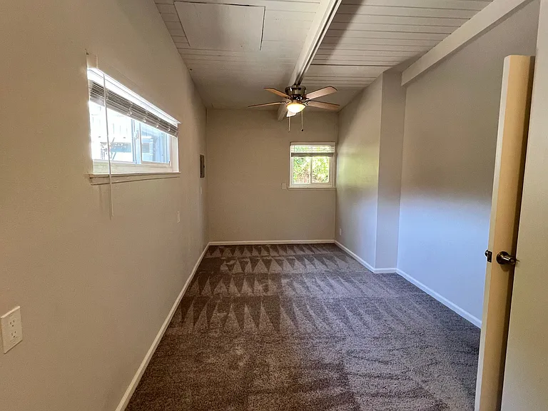 603 Johnson Ave — Photo 37