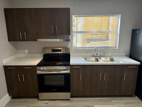 5th image of 2903 N 9th St APT A