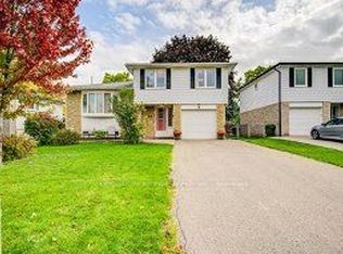 33 Groveland Cres, Brampton, ON L6S1L1
