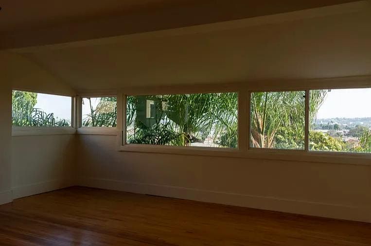 1st image of 3837 W 28th St