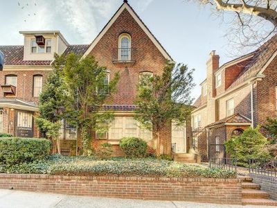 3436 76th Street, Flushing, NY, 11372