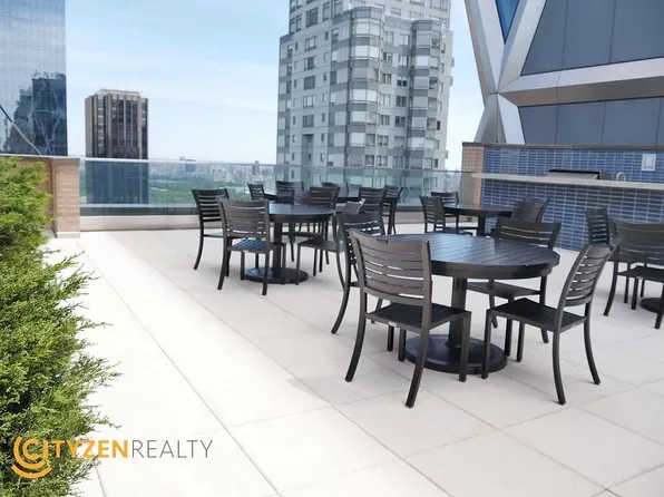 322 West 57th Street image 11 of 14