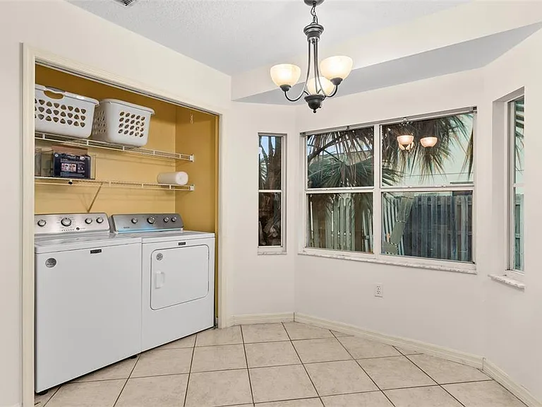 212 Bent Oak Loop — Photo 12