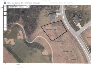 949 Hidden Meadow Ln, Lake City, MN 55041