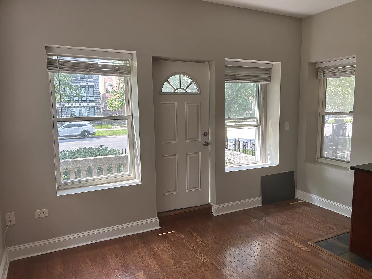 5431 S Michigan Ave — Photo 4