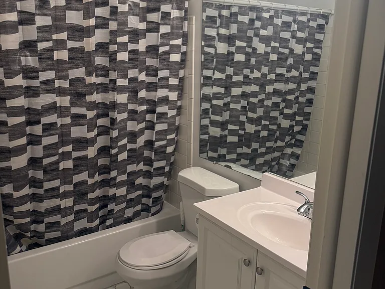 314 Silverwood Ct #B1 — Photo 11