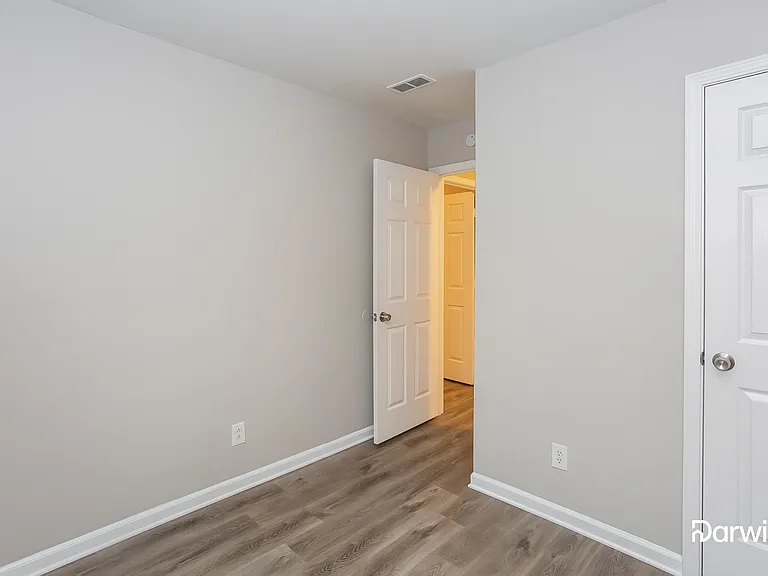 10456 Roundleaf Dr — Photo 9