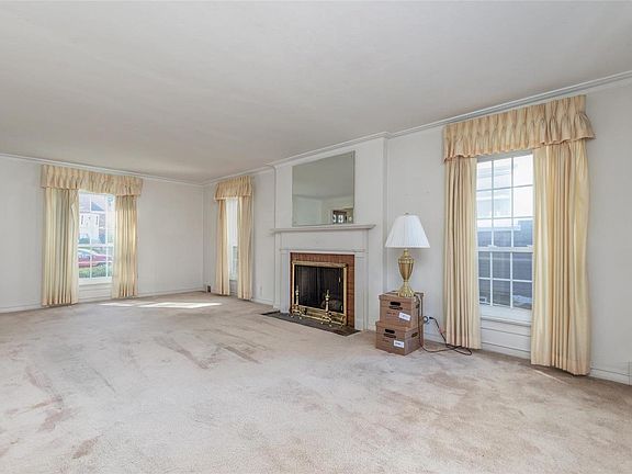 5th image of 6517 Oleatha Ave