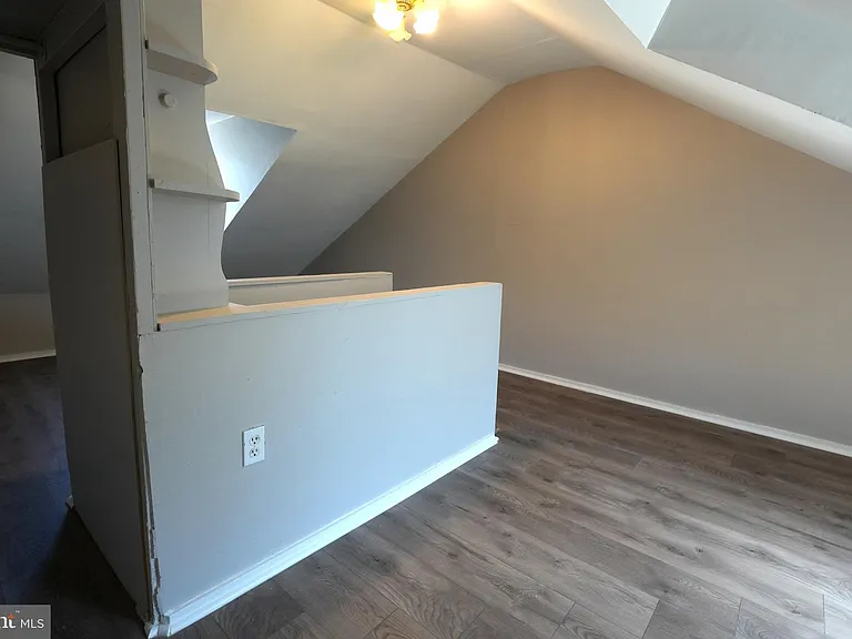 1614 Cotton St — Photo 16