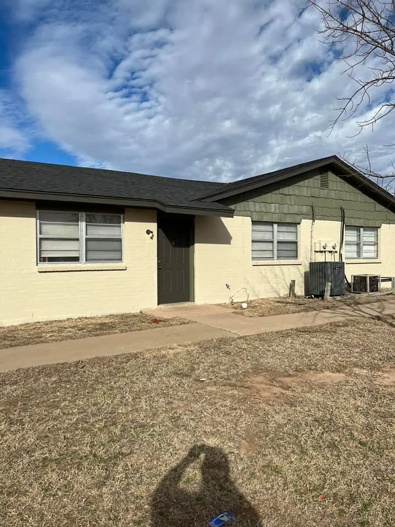 6709 SW Beta Ave — Photo 1