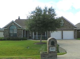 3811 Candlewood Cir, Needville, TX 77461