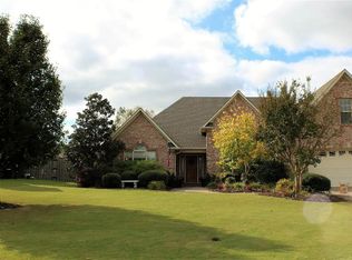 159 Fawn Ridge Dr, Jackson, TN 38305