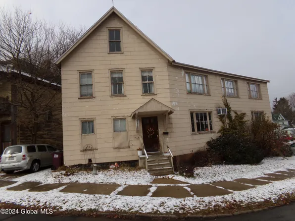 (undisclosed Address), 