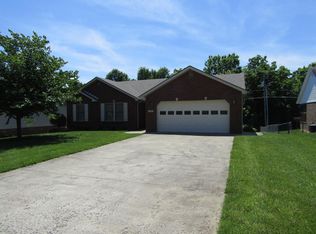 136 Locust Ridge Rd, Frankfort, KY 40601