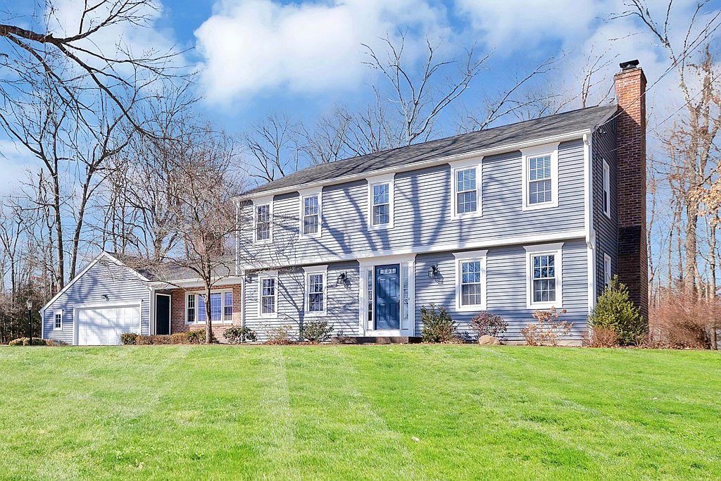 19 Eastwood Dr, Wilbraham, MA 01095 Zillow
