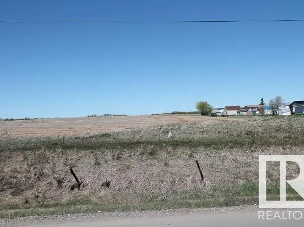 57A 50th Ave, Elk Pt, AB T0A 1A0