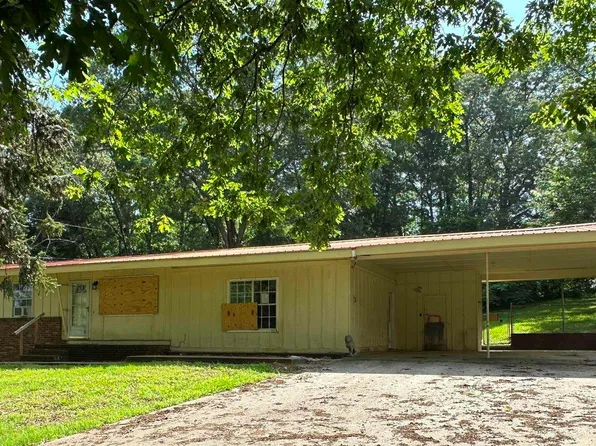 304 Forestdale Dr, Jasper, AL 35501