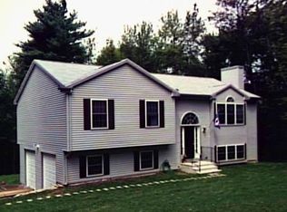 28 Lantern Rdg, Beacon Falls, CT 06403