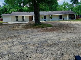 12217 Cherry Valley Rd, Moss Point, MS 39562