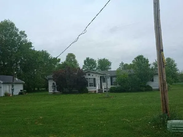 12460 E Bethel Rd, Mount Vernon, IL 62864