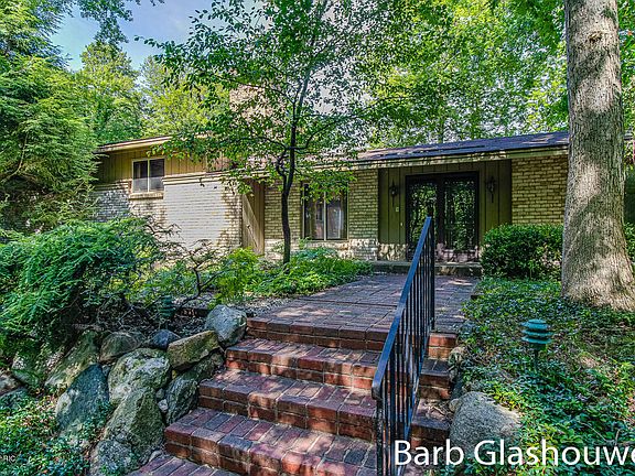 2nd image of 1955 Forest Shores Dr SE