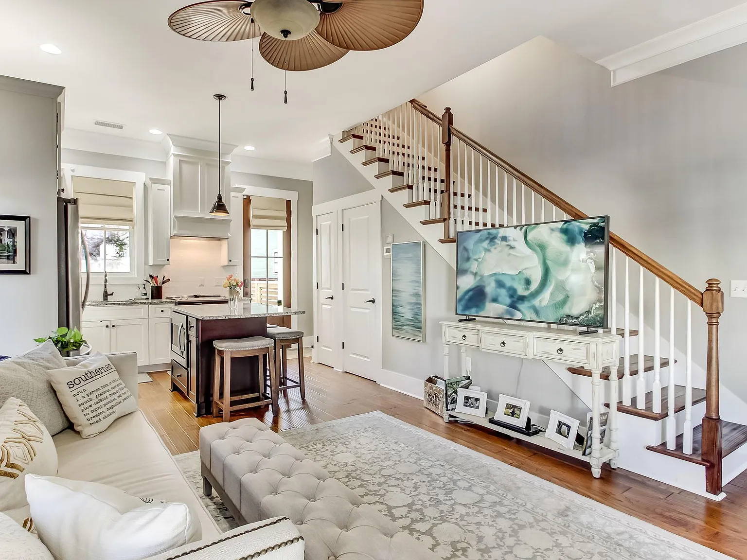 712 Tattnall St — Photo 1
