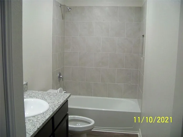217 Sunnymeade Ln — Photo 4