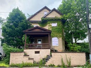 70 Spring St, Carbondale, PA 18407