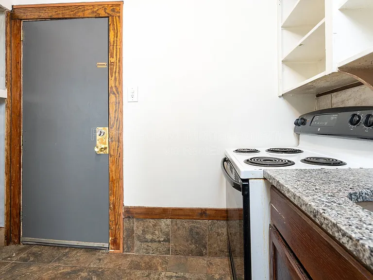 423 N Emporia Ave #5 — Photo 11