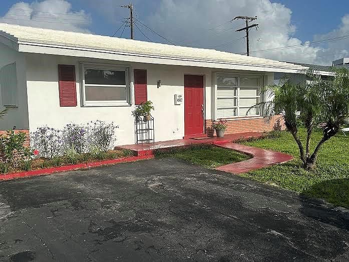 1st image of 4577 NW 16th Avenue