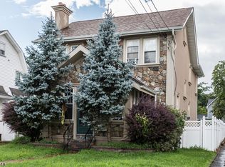 180 Parmelee Ave, Hawthorne, NJ