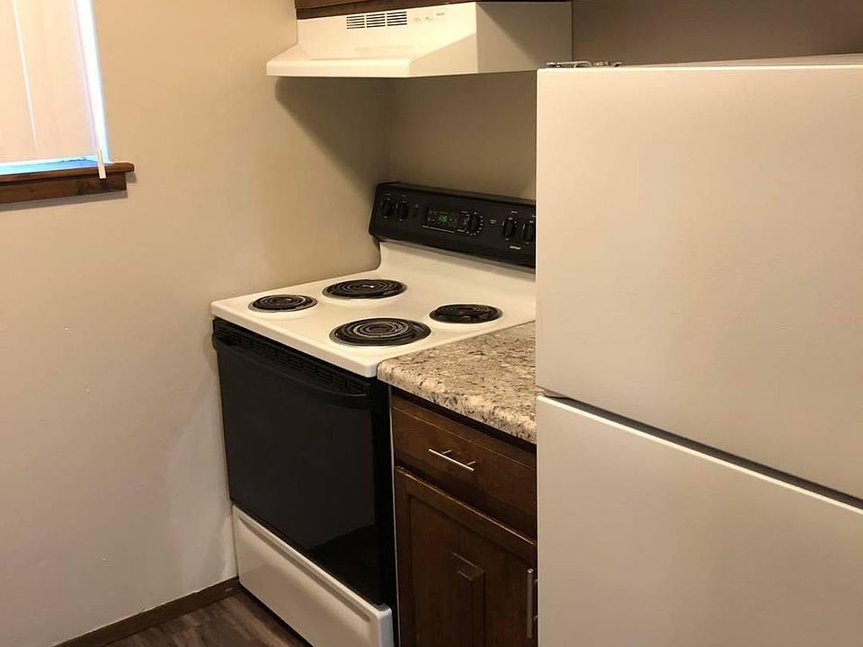 2nd image of 1159 Lantern Sq APT 1A