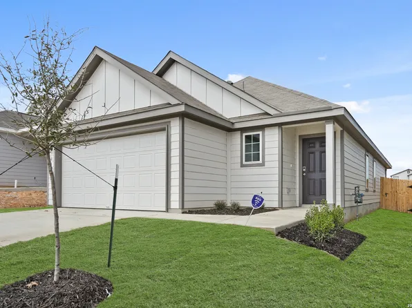 8547 Catnip Pass, Elmendorf, TX 78112