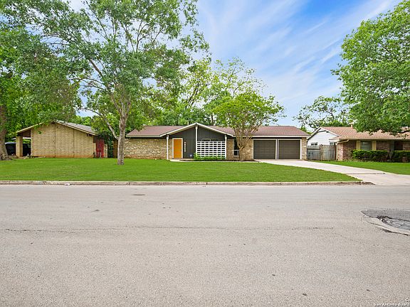 3rd image of 8243 QUAIL CREEK DR