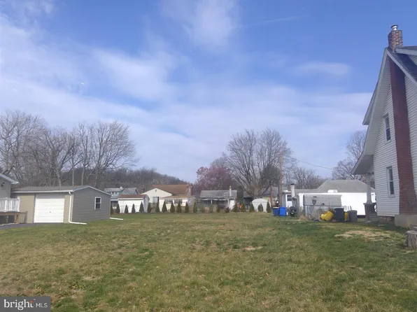 103 Hutton Rd, New Cumberland, PA 17070