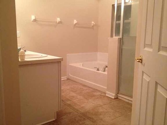 4th image of 2848 Basil Ave SW