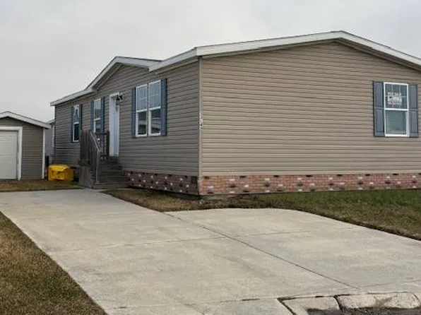 33143 Aspen Ct, New Haven, MI 48048