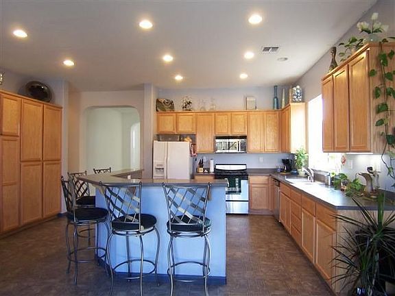 Lots of kitchen cabinetry!