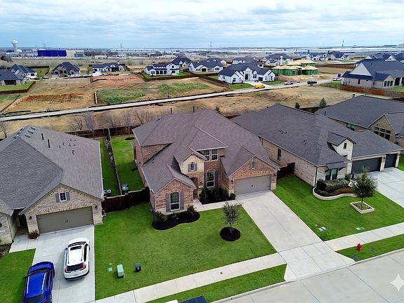 2nd image of 2073 Cloverfern Way