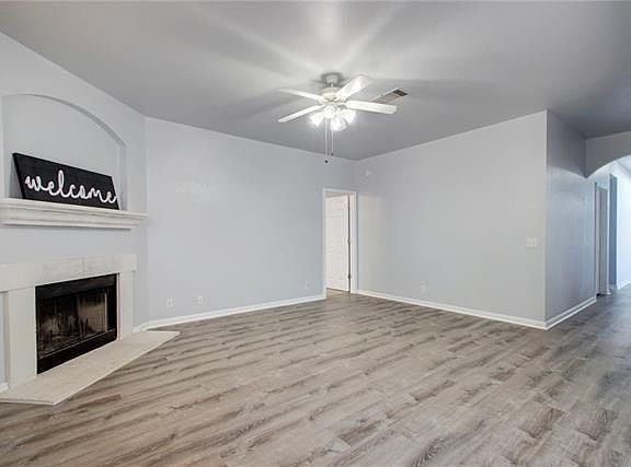 2nd image of 302 Whitfield St