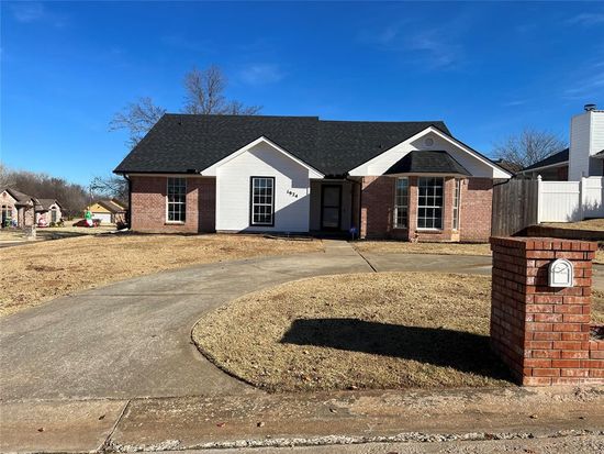 1924 Butterfield Trl, Choctaw, OK 73020
