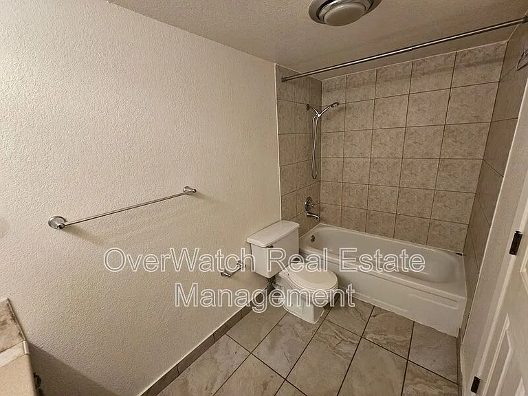 411 Oklahoma St #2 — Photo 12