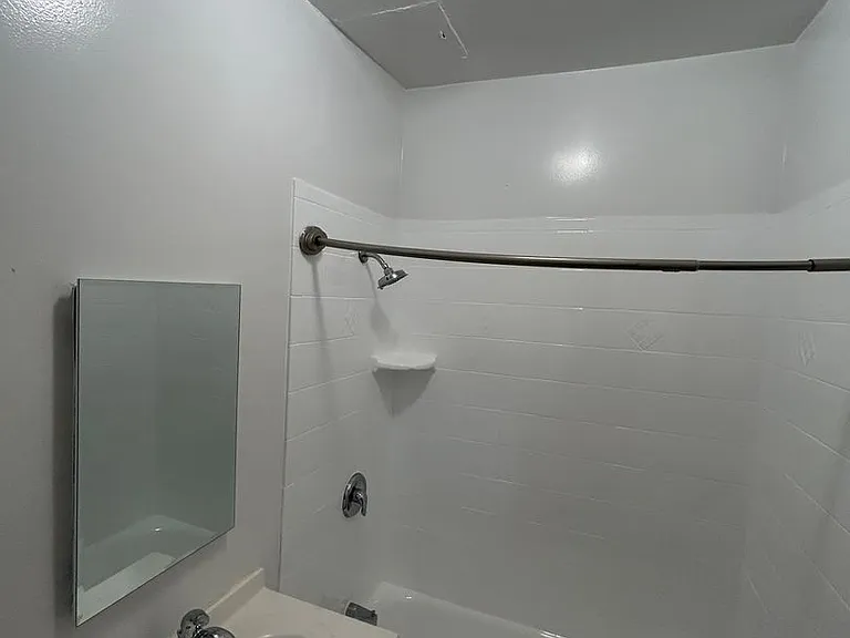 Val D' Kingsley LLC — Photo 34