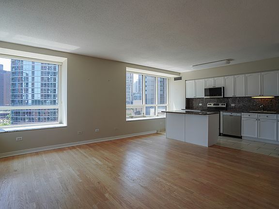 5th image of 512 N McClurg Ct APT 607