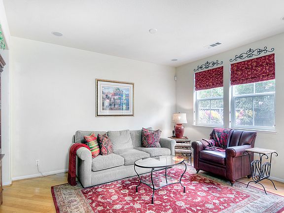 3rd image of 2377 Azevedo Pkwy #Py