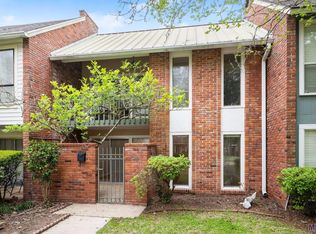 5304 Heatherstone Dr, Baton Rouge, LA 70820