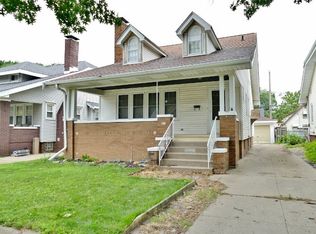 801 W Eleanor Pl, Peoria, IL
