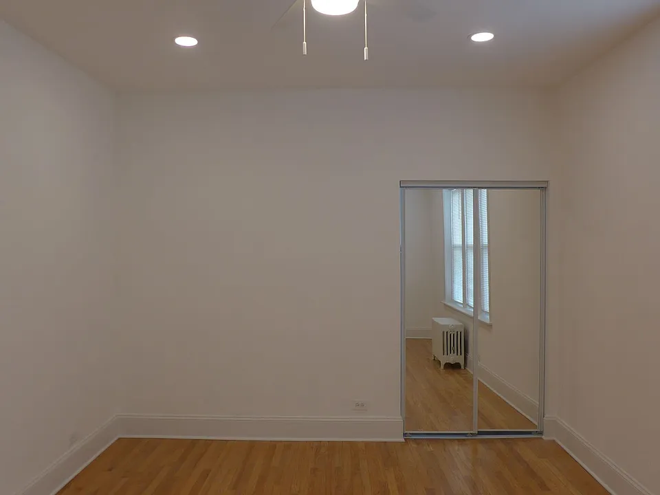 Building Photo 5