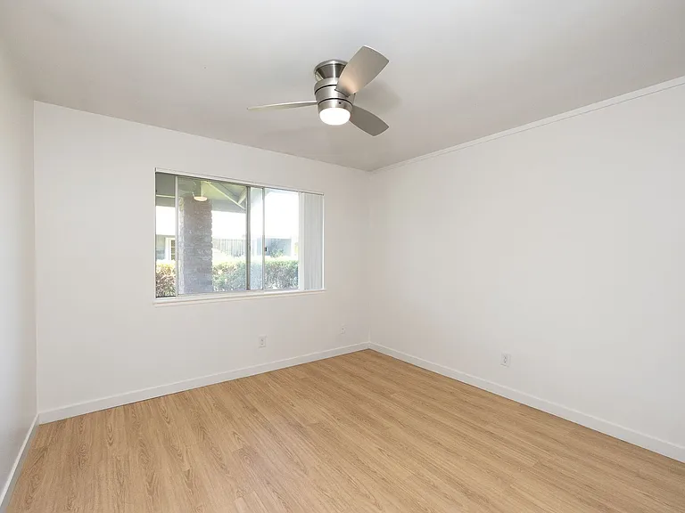 130 E Alta Grn — Photo 14