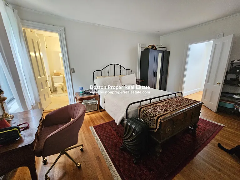 429 Marlborough St #4 — Photo 6